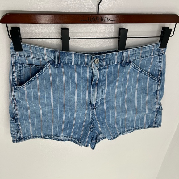 American Eagle Highest Rise 90s Boyfriend Short Size 16 Striped Festival 36x3 - Picture 5 of 14